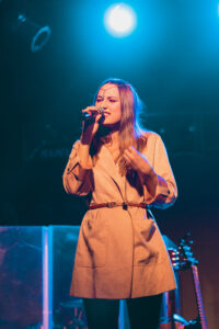 Sobre Nosotros serenata de amor